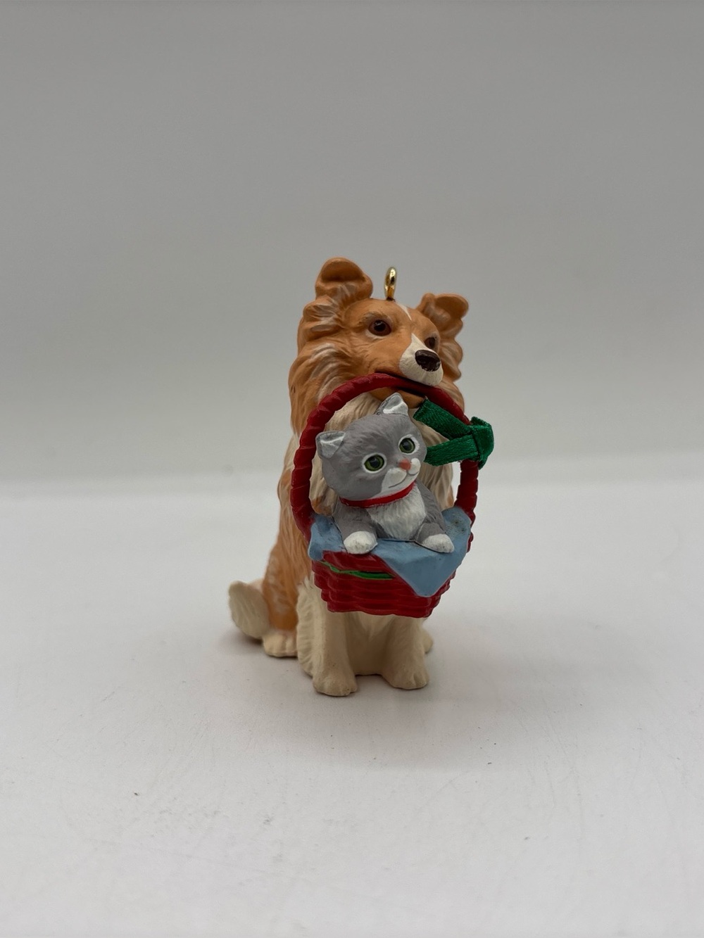 Hallmark Keepsake Ornament Dated 1991 Vintage Tramp And Laddie Handcrafted EUC